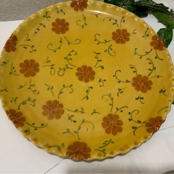 New Sur La Table Spring Summer Floral Design  scalloped Plate Italy Flower 15” - Picture 6 of 6